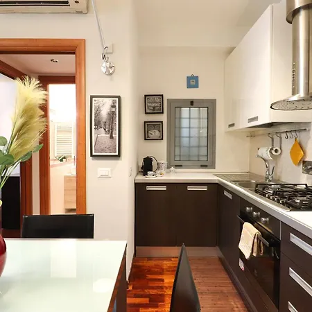 Margot - Quiet And Elegant With Free Parking