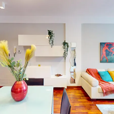 Margot - Quiet And Elegant With Free Parking