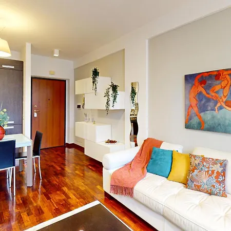 Margot - Quiet And Elegant With Free Parking