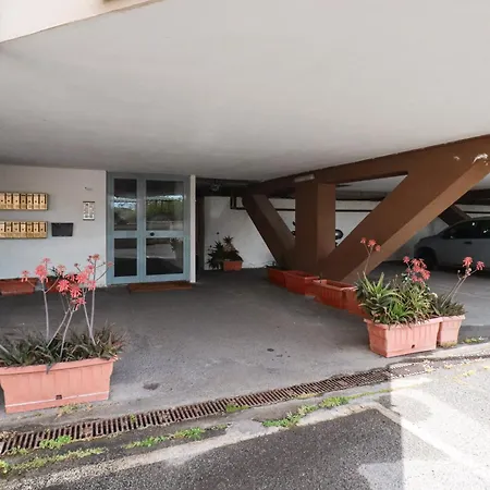 아파트 Margot - Quiet And Elegant With Free Parking 로마